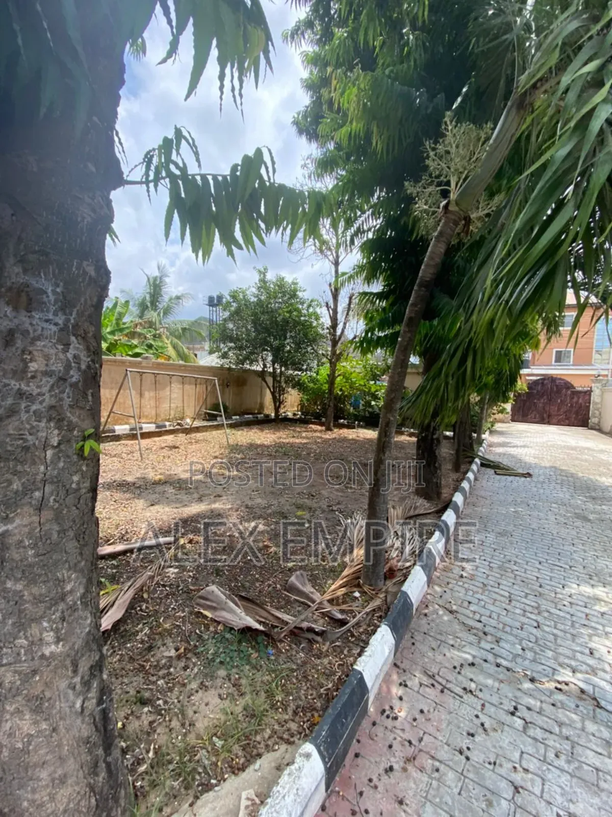 5bdrm Duplex in Ago Palace for rent in Ago Palace