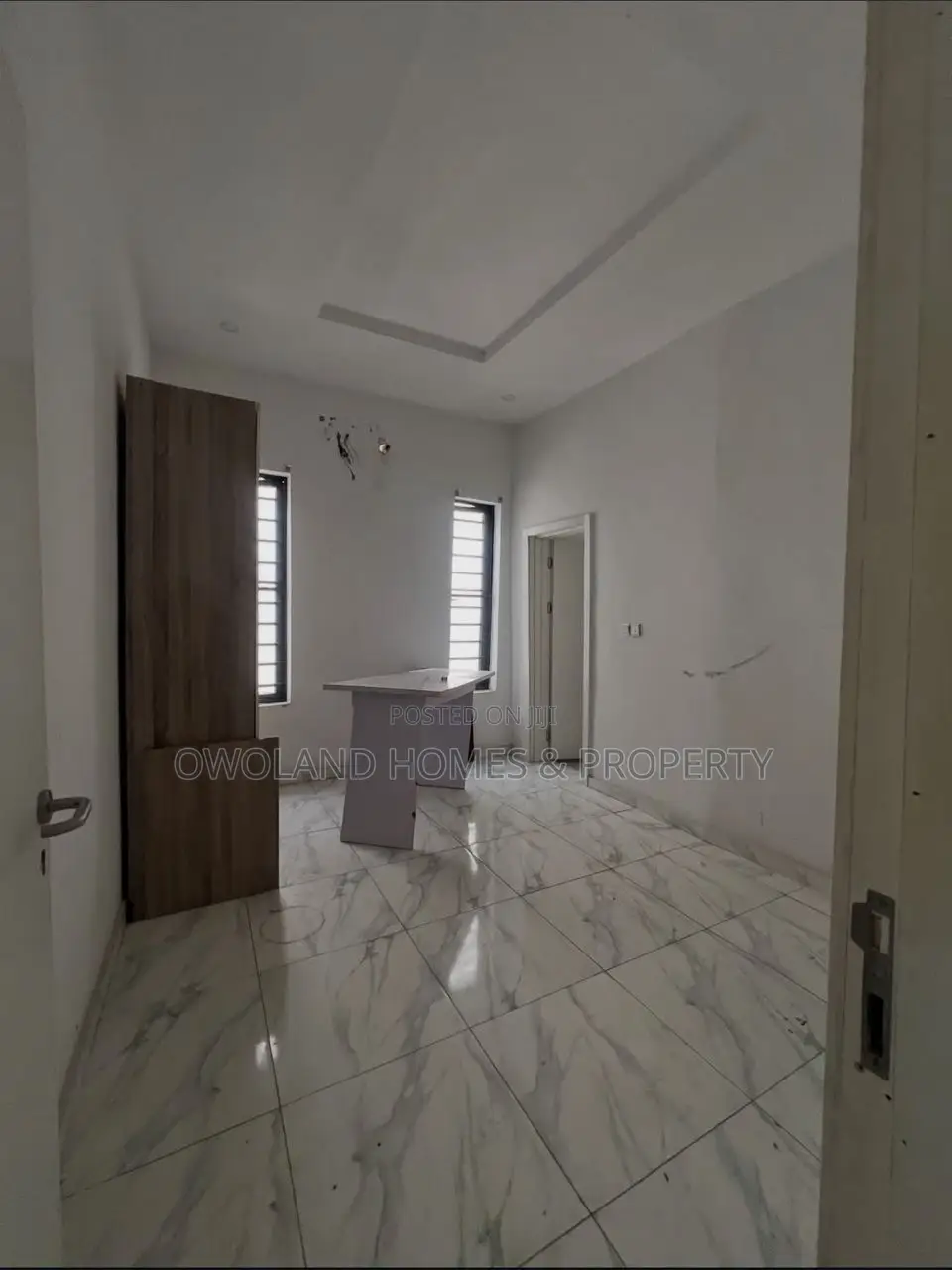 4bdrm Duplex in Chevron Estate for rent in Chevron