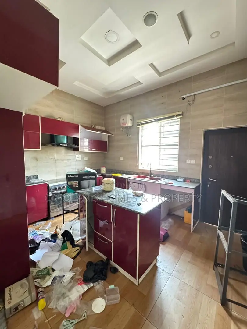 4bdrm Duplex in Agungi Estate for rent in Agungi