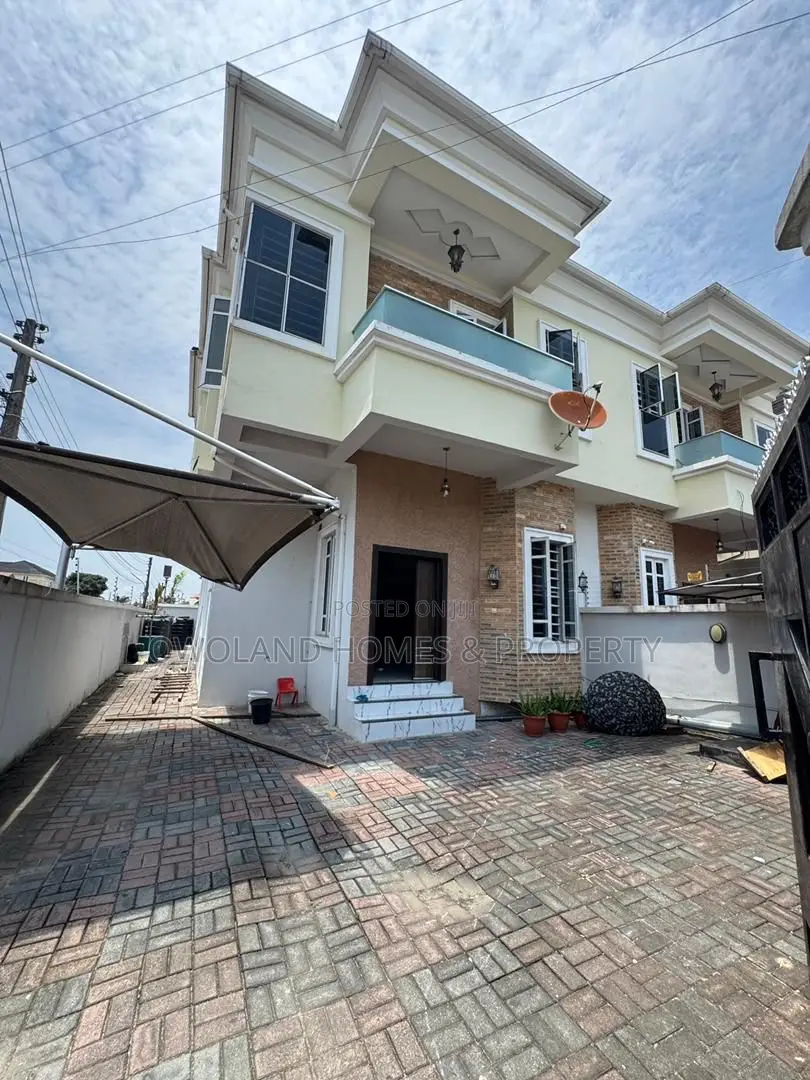 4bdrm Duplex in Agungi Estate for rent in Agungi