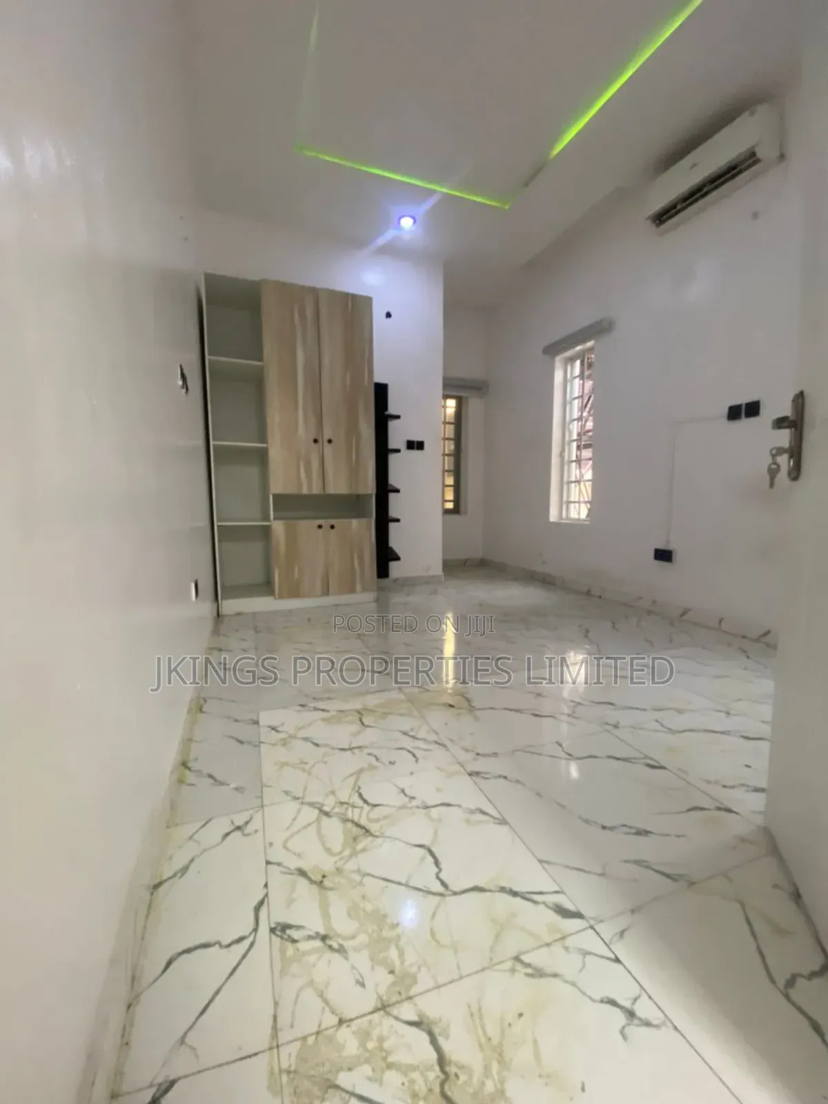 4bdrm Duplex in Oregun for sale in Oregun