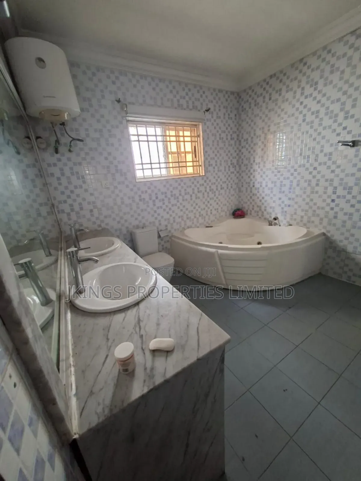 4bdrm Duplex in Obanikoro for sale in Obanikoro