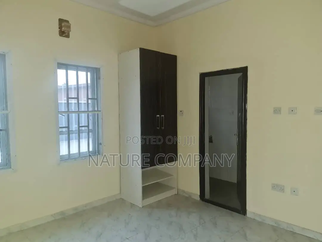3bdrm Block of Flats in Ikeja Gra for rent in Ikeja GRA