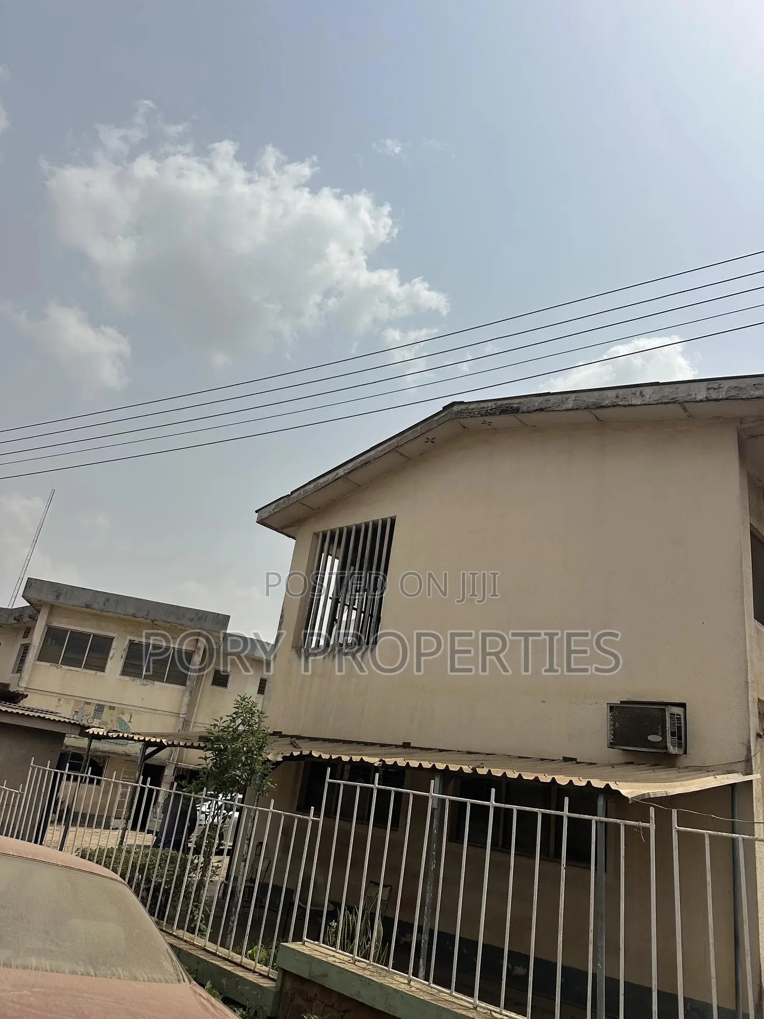 Hospital For Sale in Oke Ado