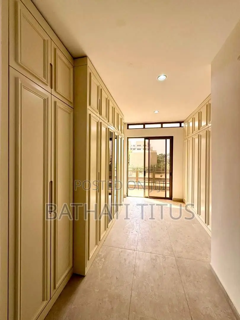 4bdrm Duplex in Maitama for sale in Maitama