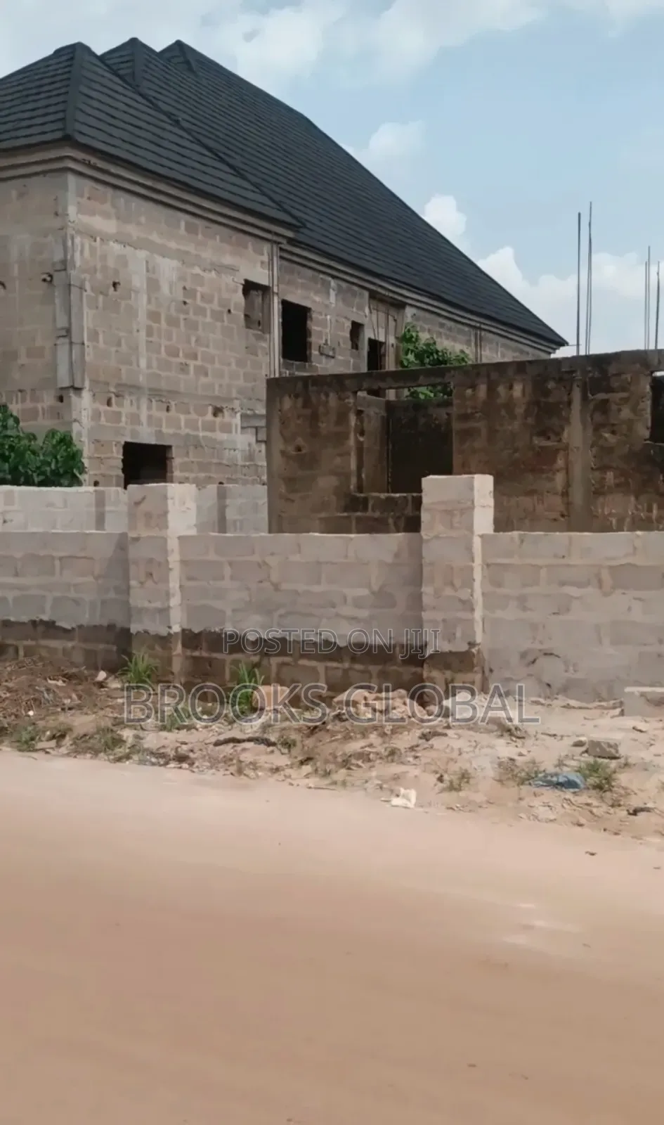 2bdrm Block of Flats in Benin City for sale in Benin City