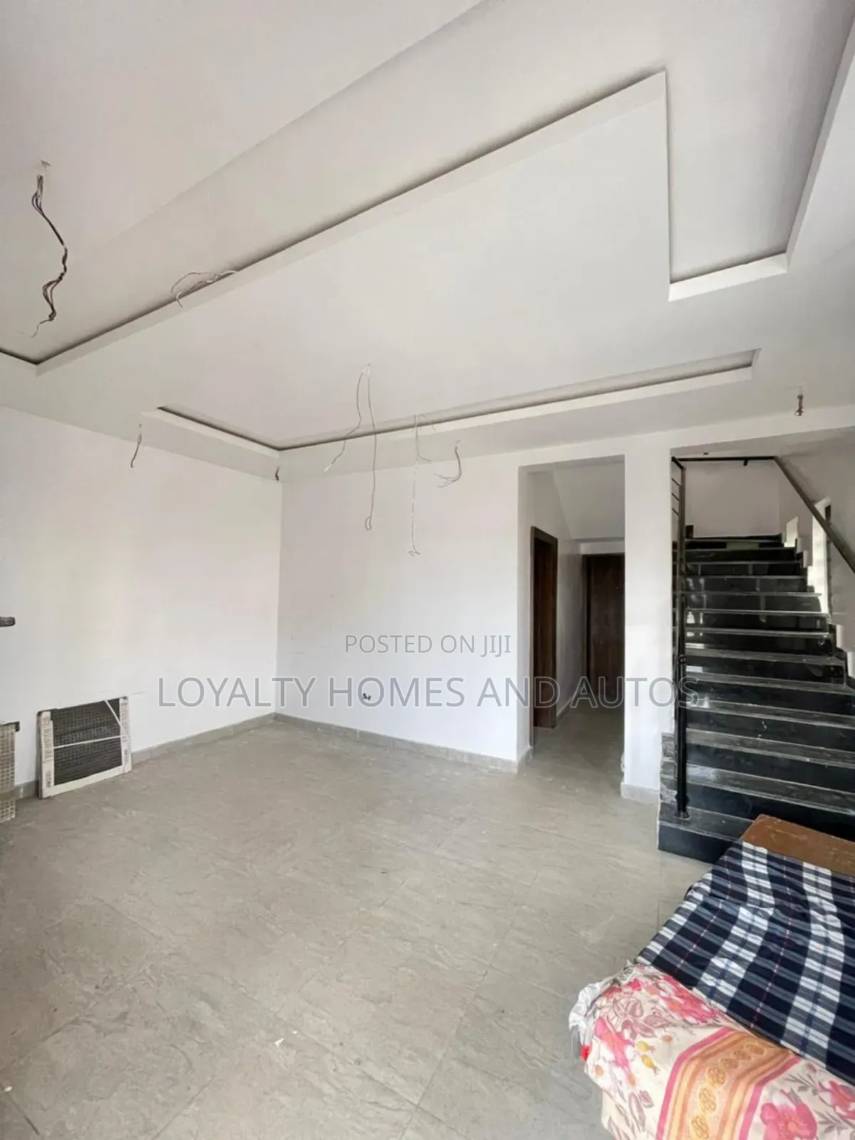 2bdrm Maisonette in Agege for sale in Agege