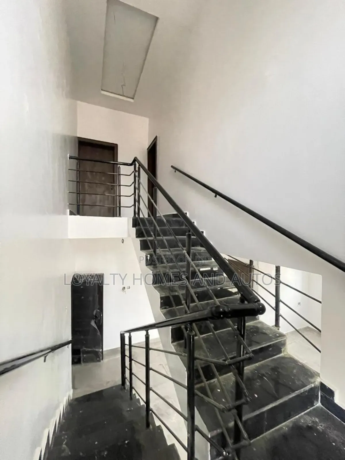 2bdrm Maisonette in Agege for sale in Agege