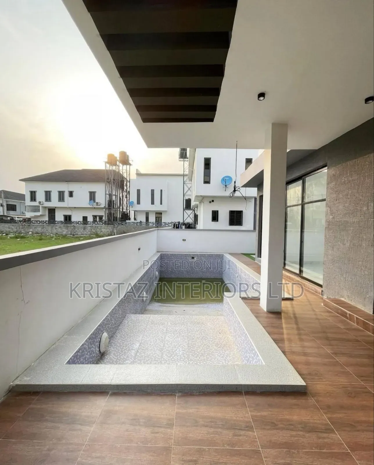 5bdrm Duplex in Lekki Phase 2 for sale in Lekki Phase 2