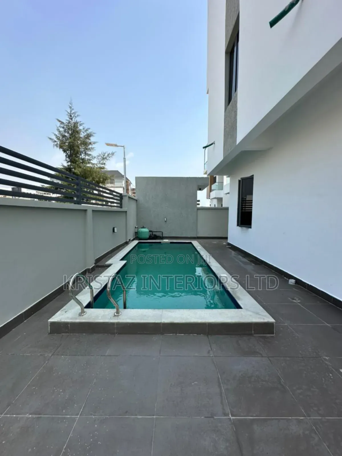 5bdrm Duplex in Lekki Phase 1 for sale in Lekki Phase 1