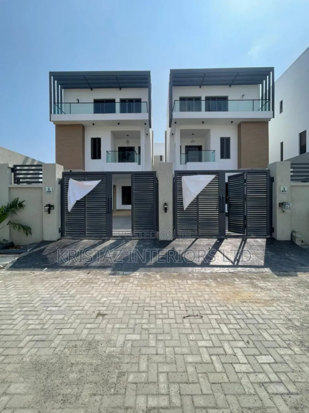 5bdrm Duplex in Lekki Phase 1 for sale in Lekki Phase 1