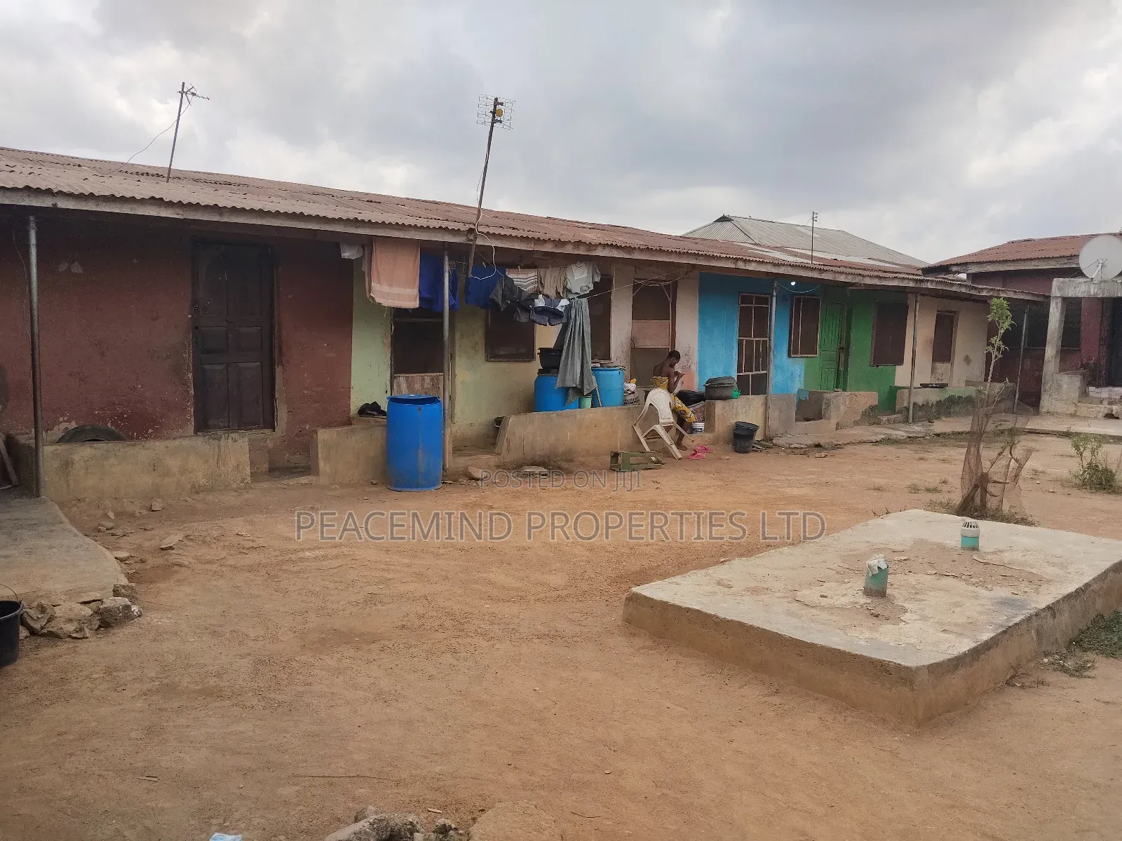 Sales a Plot of Land in Ikotun by College Bus Stop Lagos State #35m in Ikotun / Ikotun/Igando