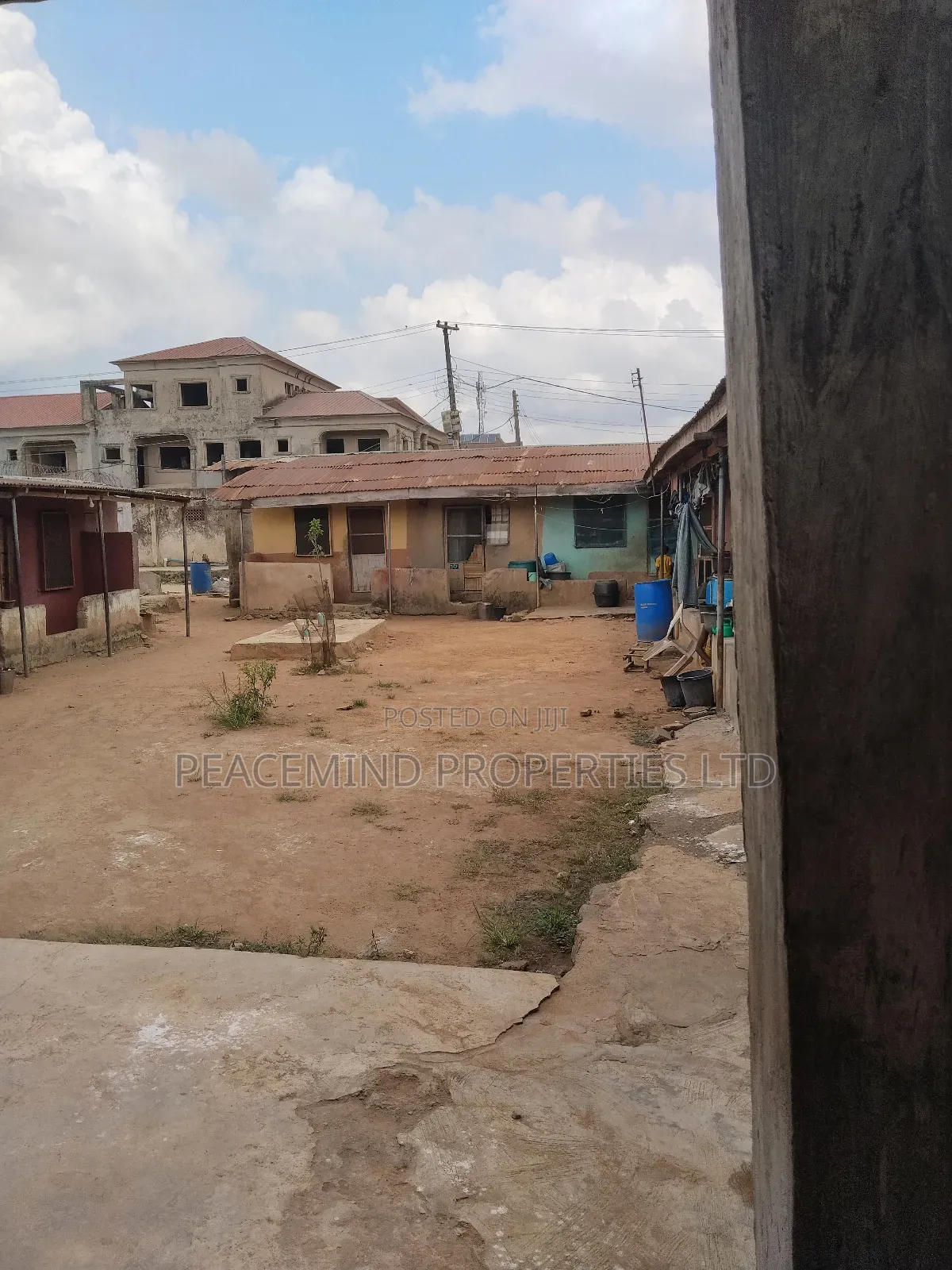 Sales a Plot of Land in Ikotun by College Bus Stop Lagos State #35m in Ikotun / Ikotun/Igando