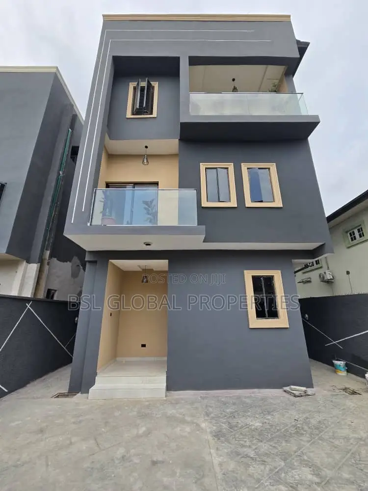 6bdrm Duplex in Magodo Phase 2 for sale in Magodo