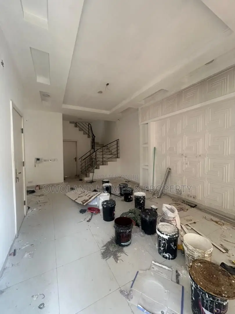 4bdrm Duplex in Osapa Estate for rent in Osapa london