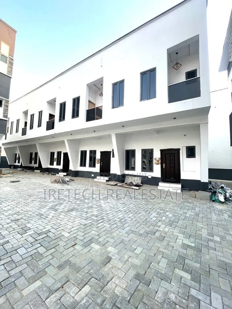 3 Bedroom Terrace In A Serene Neighborhood in VGC / Ajah