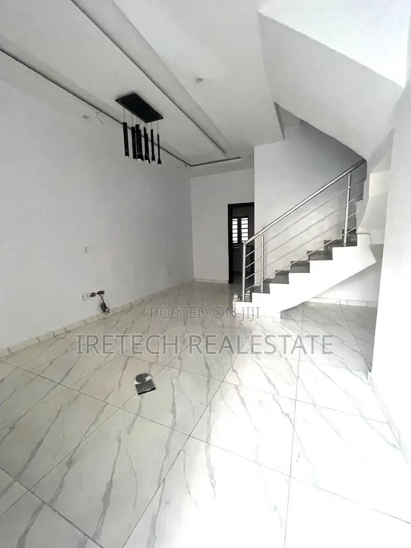 3 Bedroom Terrace In A Serene Neighborhood in VGC / Ajah