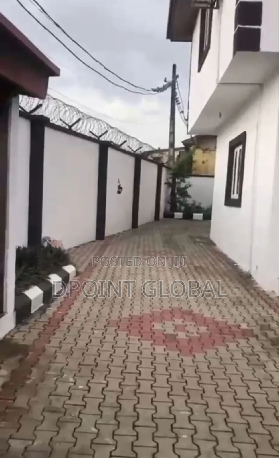 Furnished 5bdrm Duplex in In Estate, Omole Phase 1 for sale in Omole Phase 1