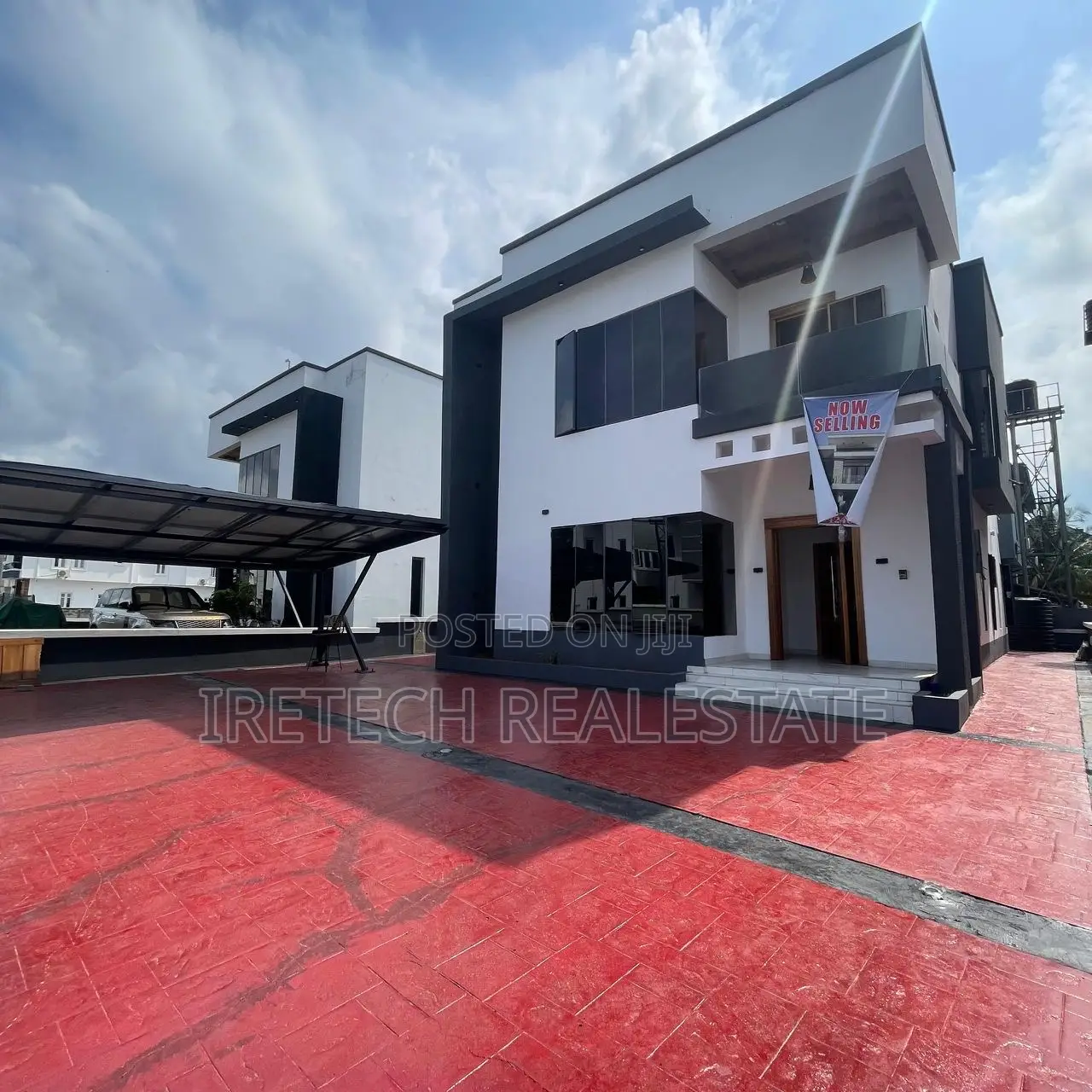 4bdrm Duplex in Lekki County for sale in Ikota