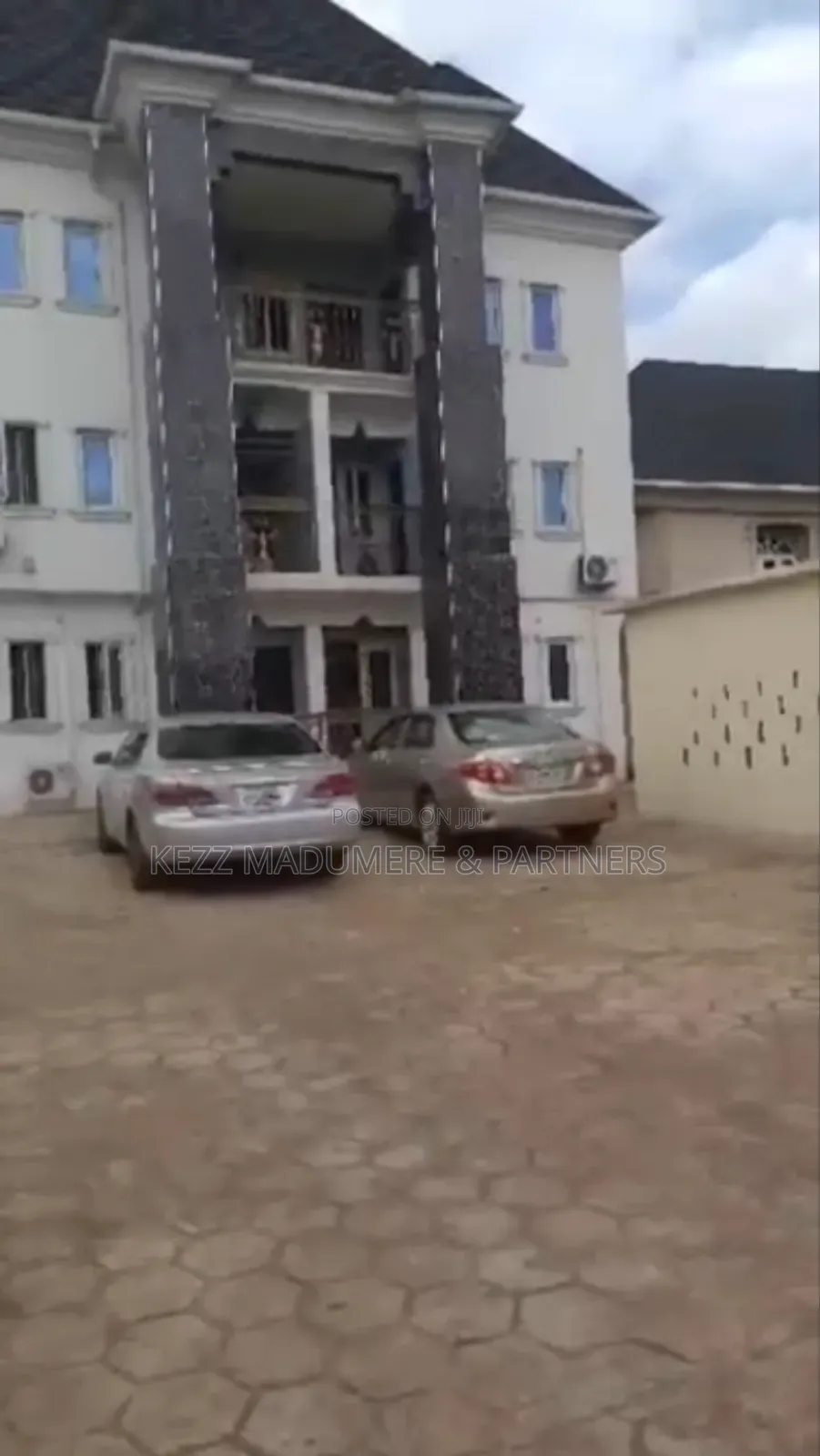 6bdrm Block of Flats in Umuoba, Uratta for sale in Owerri