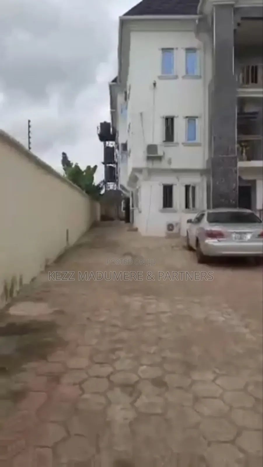 6bdrm Block of Flats in Umuoba, Uratta for sale in Owerri
