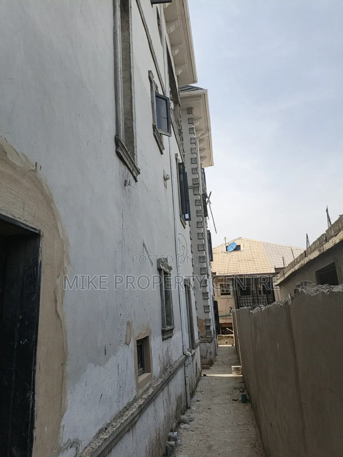 Mini Flat in Peace Estate, Ago Palace for rent in Ago Palace