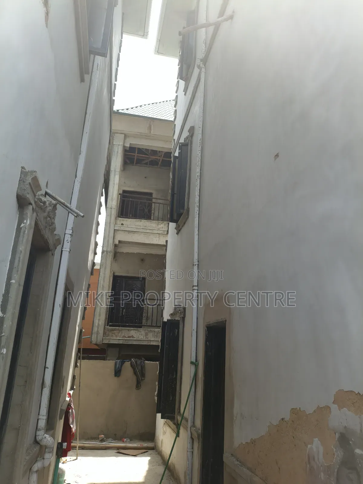 Mini Flat in Peace Estate, Ago Palace for rent in Ago Palace