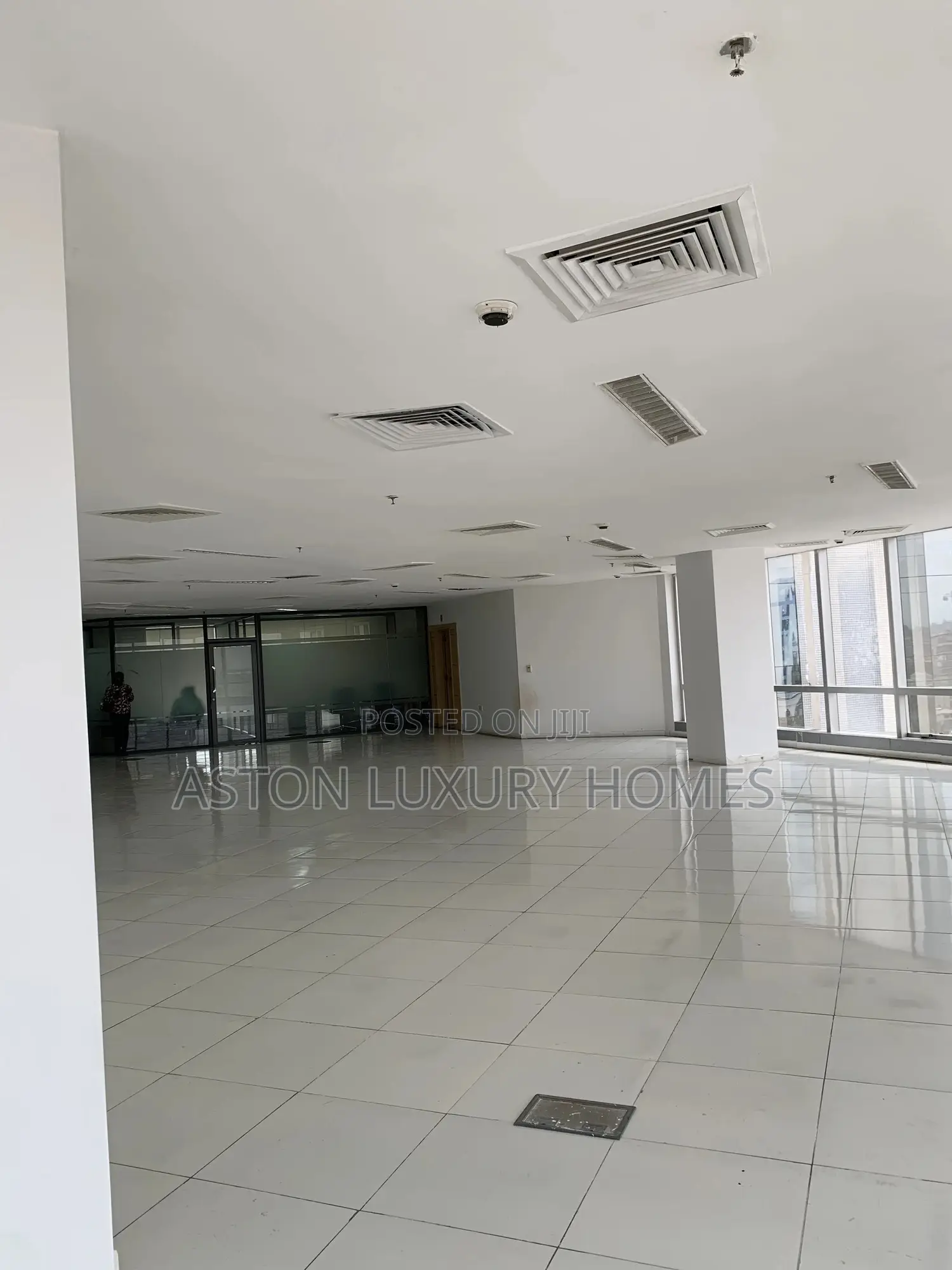 243sqm Modern and Spacious Workspace in Central Business District