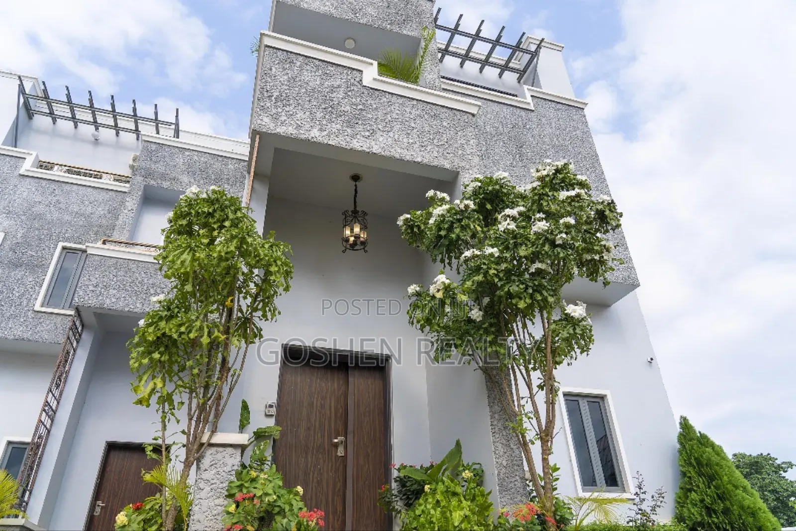 Furnished 4bdrm Townhouse/Terrace in Guzape Main for sale in Guzape District