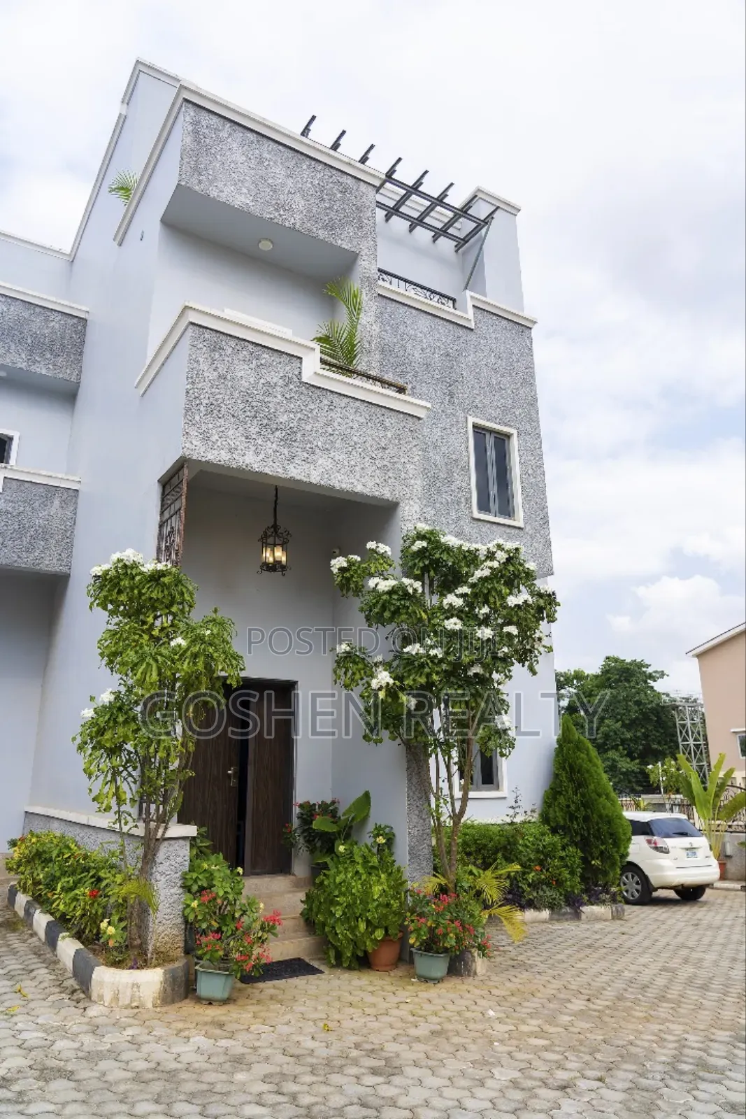 Furnished 4bdrm Townhouse/Terrace in Guzape Main for sale in Guzape District