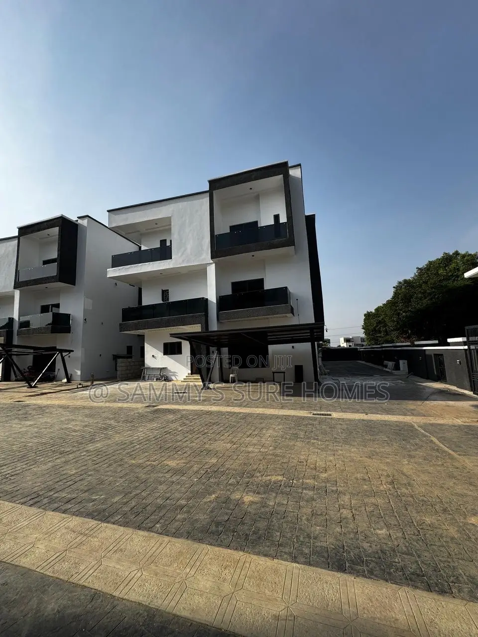 6bdrm Duplex in Katempe Extension for sale in Katampe Extension
