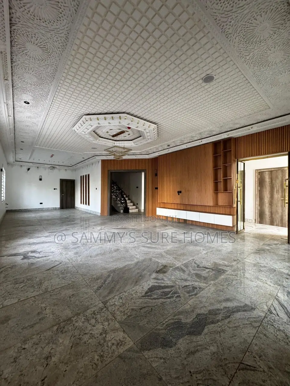 6bdrm Duplex in Katempe Extension for sale in Katampe Extension