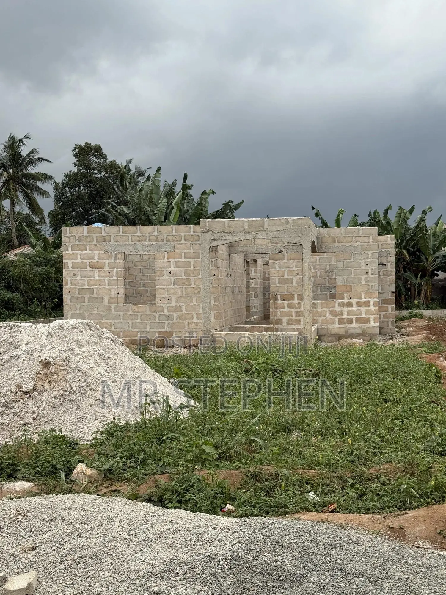 3 Bedroom Bungalow for Sale in Emuren in Adamo