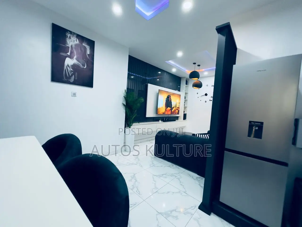 Haven’S Kulture in Phase 1 / Gbagada