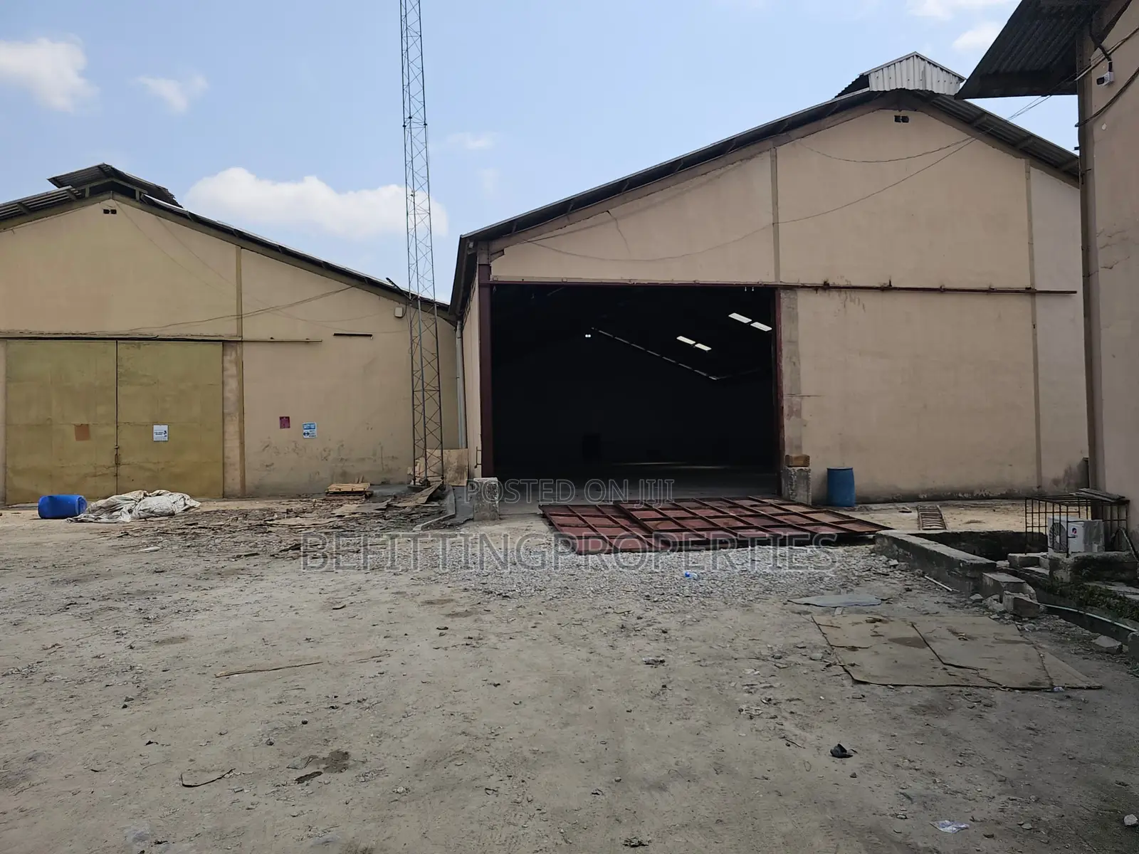 Premium 800 SQM Warehouse for Rent in Oshodi