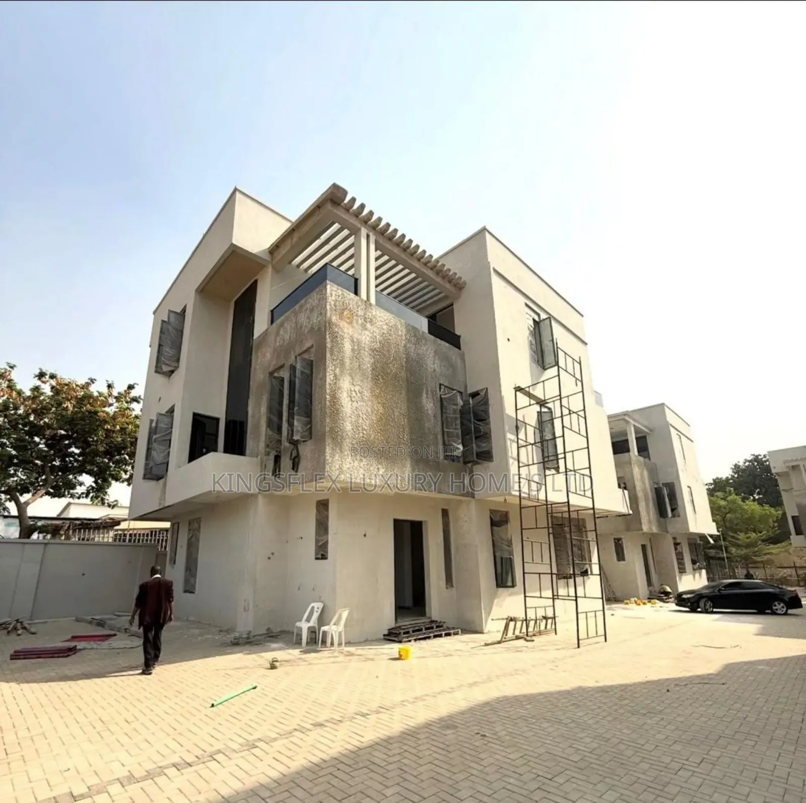 5bdrm Duplex in Estate, Life Camp for sale in Life Camp