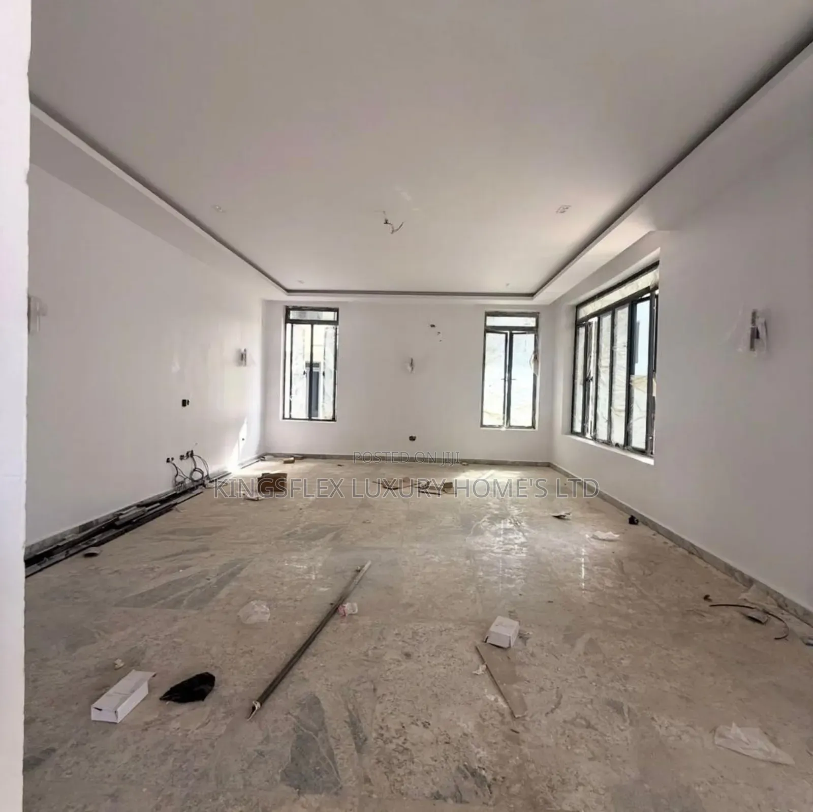 5bdrm Duplex in Estate, Life Camp for sale in Life Camp