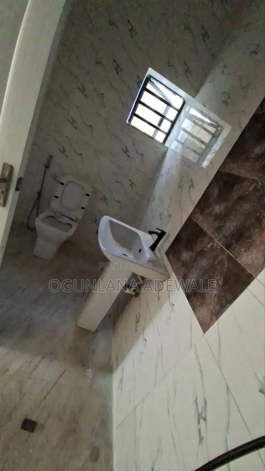 3bdrm Bungalow in Blue Stone Garden, Obafemi-Owode for sale in Obafemi-Owode