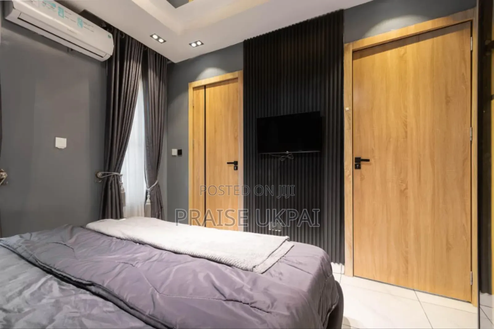 One Bedroom Apartment With Ps 5 and Ceiling Mirror in Ologolo
