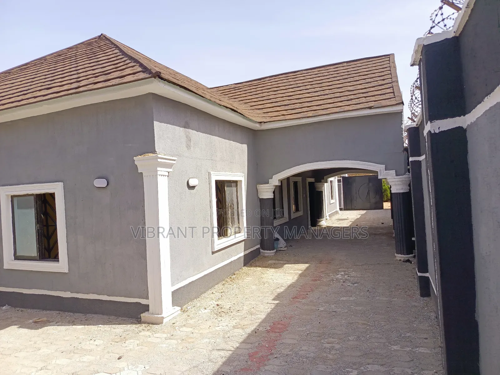 4bdrm Bungalow in High Cost, Kaduna / Kaduna State for sale in Kaduna / Kaduna State