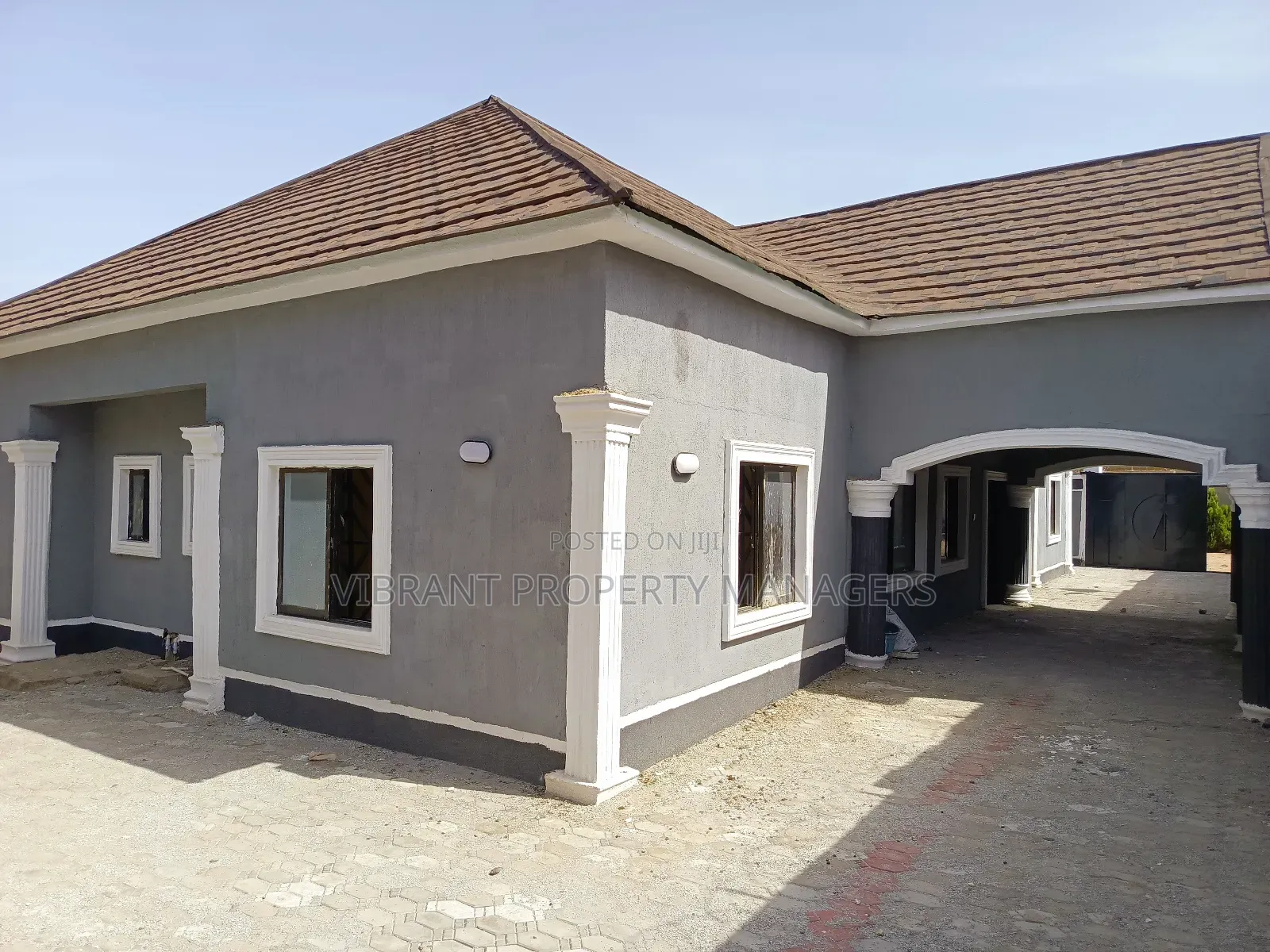 4bdrm Bungalow in High Cost, Kaduna / Kaduna State for sale in Kaduna / Kaduna State