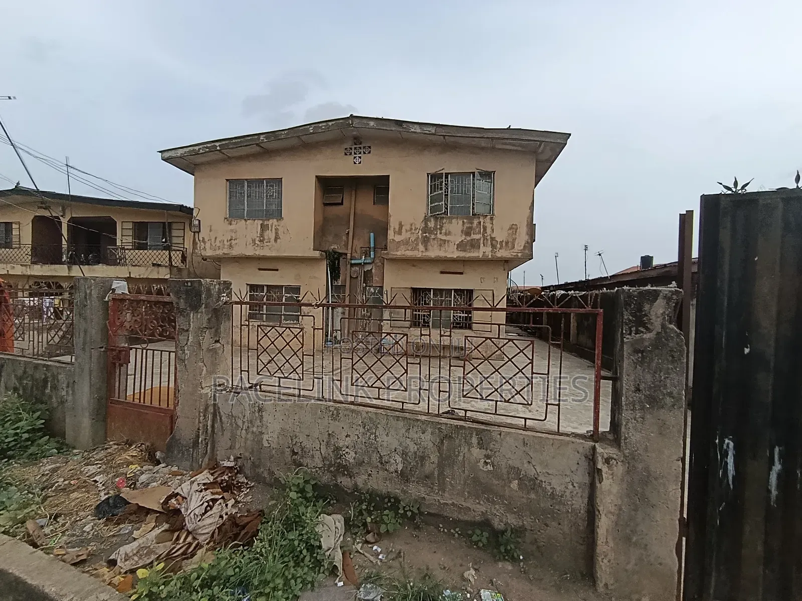 3bdrm Block of Flats in Dopemu for sale in Dopemu