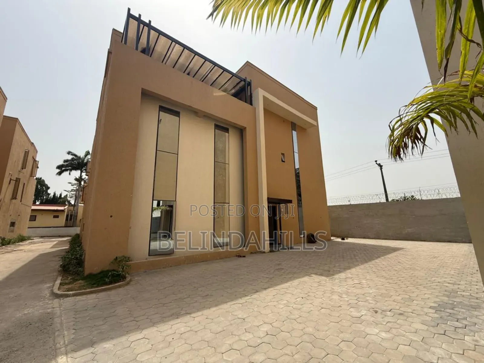5bdrm Duplex in Maitama for sale in Maitama