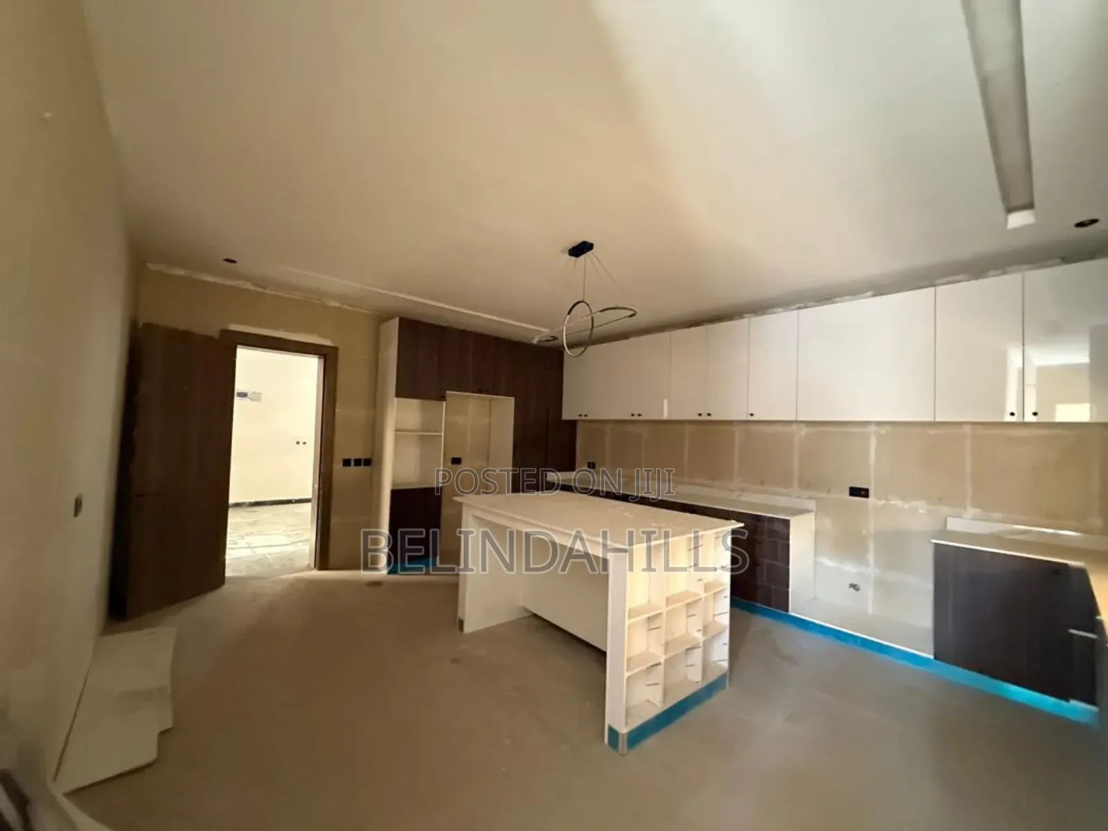 5bdrm Duplex in Maitama for sale in Maitama