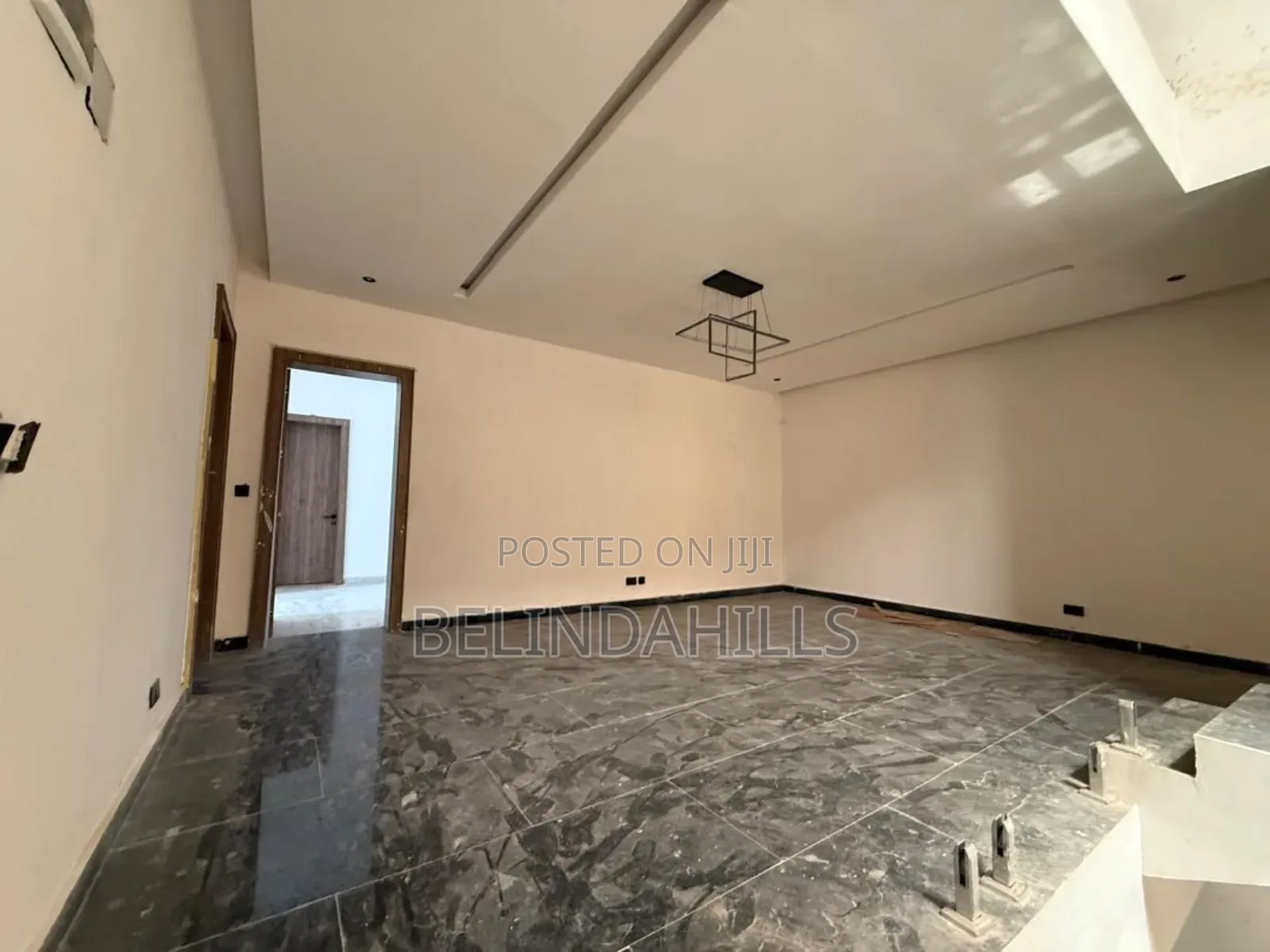 5bdrm Duplex in Maitama for sale in Maitama