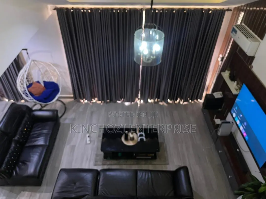 3bdrm Penthouse in Cardogan Estate for sale in Osapa london