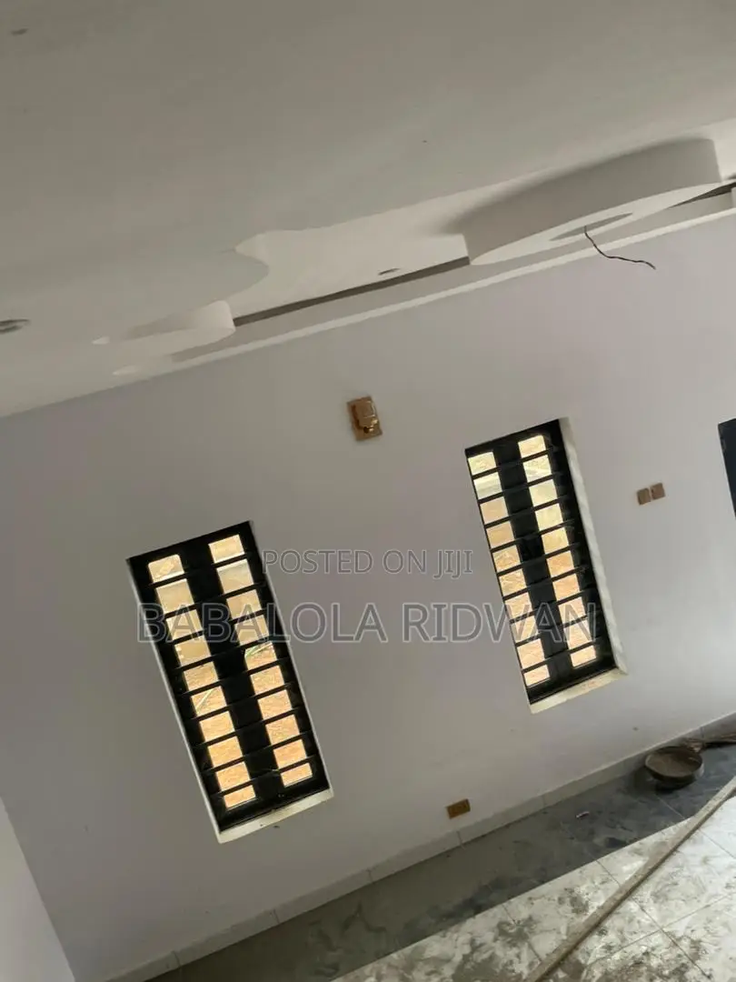 4bdrm Duplex in Akala Express for sale in Akala Express