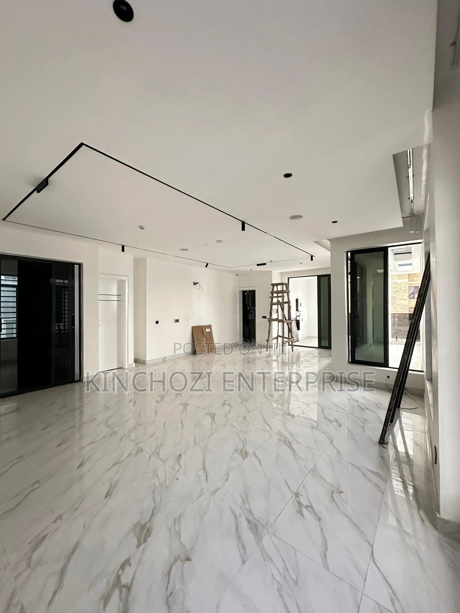 4bdrm Penthouse in Lekki Phase 1 for sale in Lekki Phase 1