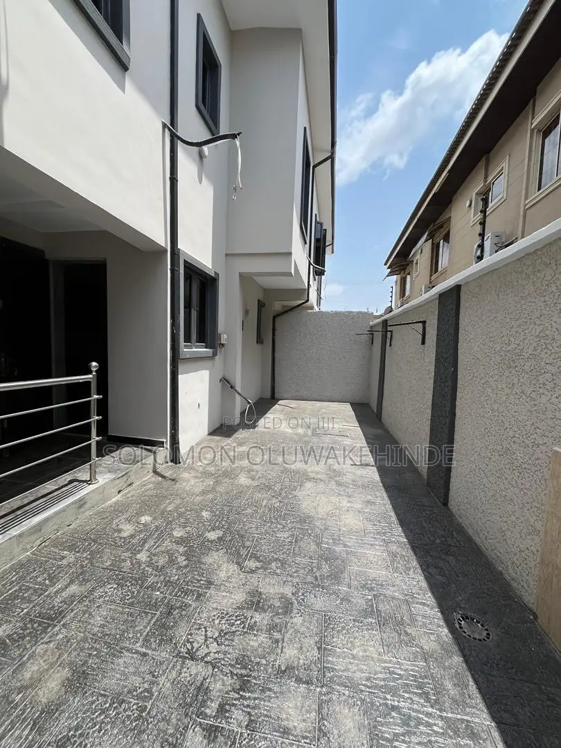 4bdrm Townhouse/Terrace in Ogba for sale in Ogba