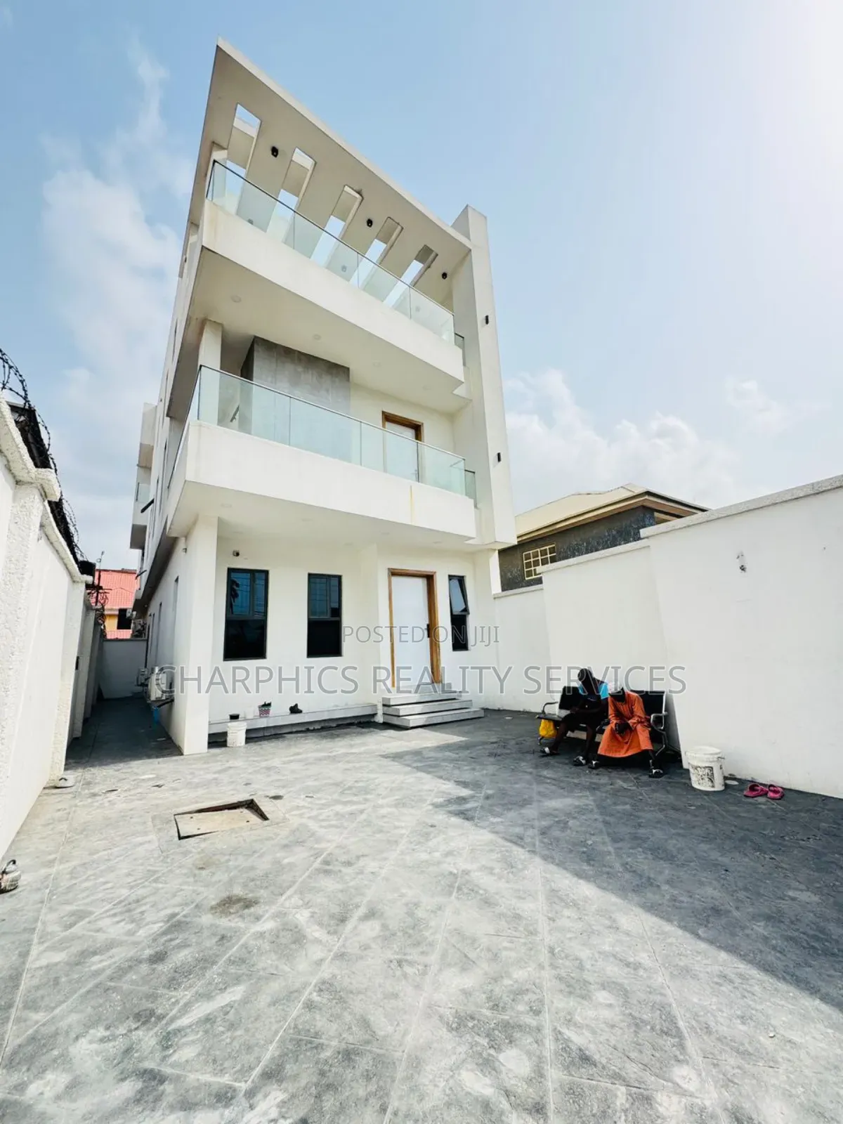 4bdrm Duplex in Lekki Phase 1 for rent in Lekki Phase 1